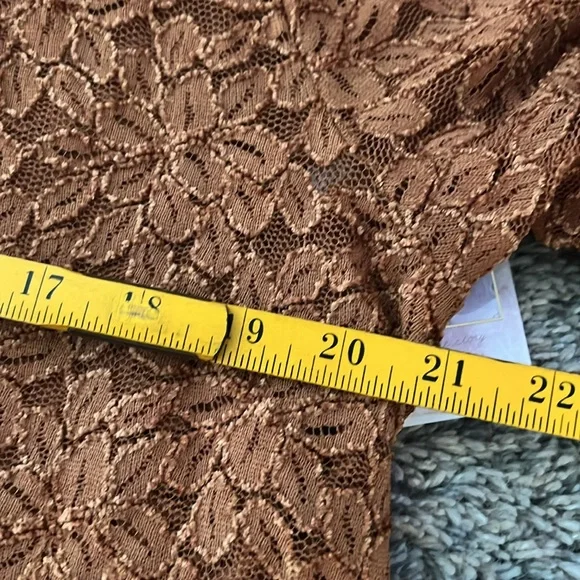 NWT Jessica Simpson Maternity Lacy Mini Dress - Picture 12 of 14